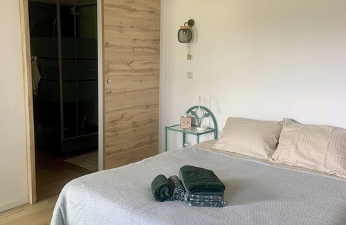 Soustons Apartment | Studio au Calme Donnant sur un Airial , Proche lac 1min et Océan 8min, Climatisé