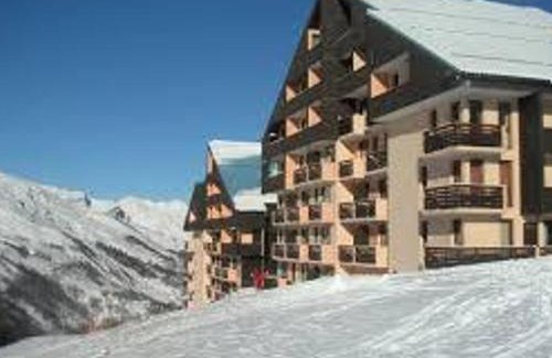 Les Menuires Apartment | Studio avec Cabine aux Pieds des Pistes, Animaux Admis - FR-1-574-27