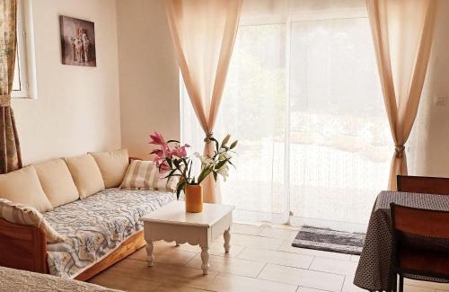 Peyrolles-en-Provence Apartment | Studio avec jardin entre Aix-en-Provence, Luberon et Verdon