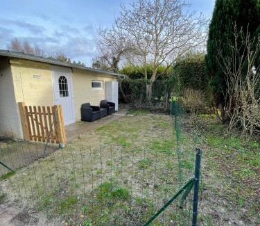 Verton House | Studio avec jardin clos