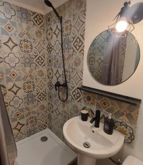 Signes Bed & Breakfast | Studio avec salle d'eau, wc et coin cuisine