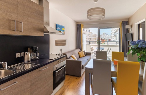 Biarritz Apartment | Studio avec Wi-Fi Gratuit + accès Bain à Remous