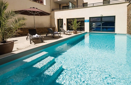 Biarritz Apartment | Studio avec Wi-Fi Gratuit + accès Bain à Remous