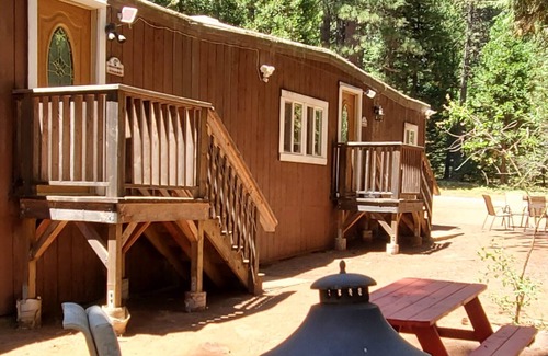 Shingletown Apartment | Studio B at Bigfoot Lodging Lassen