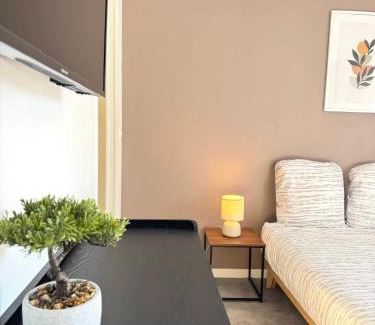 Meaux Apartment | Studio B5 - Centre-Ville Meaux - Proche Disneyland