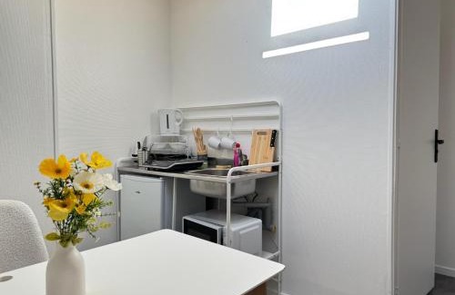 Meaux Apartment | Studio B7 - Centre-Ville Meaux - Proche Disneyland