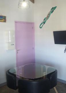 Montvert-les Bas Apartment | Studio BAMBOO chez Fanny et Alain