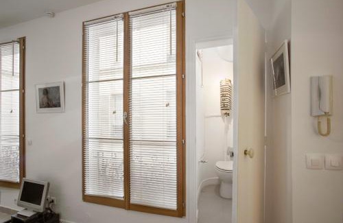 Saint-Thomas-d'Aquin Apartment | Studio Beaune