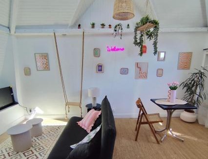 Lannilis Apartment | Studio Bohème Lannilis Proche GR34 et Plages