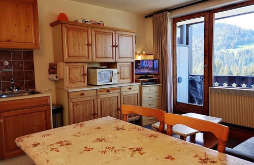 Notre-Dame-de-Bellecombe Apartment | Studio cabine fonctionnel pour 6 pers. au pied des pistes - Parking inclus - FR-1-595-5