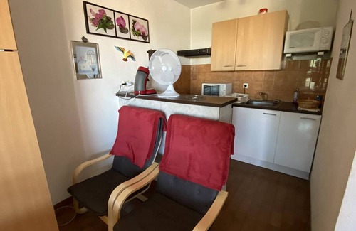 Le Port Apartment | Studio cabin 2* for 4 people, beach 200m, private parking