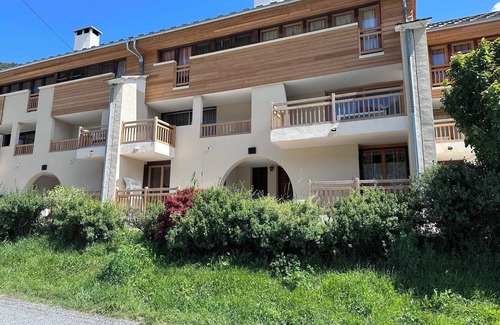 Ceillac Apartment | Studio cabin CEILLAC south-facing terrace, ideal for families