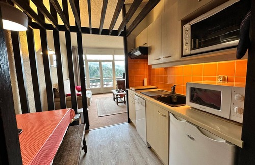 Villard-de-Lans Apartment | Studio cabin with south terrace and parking in Villard-de-Lans, near slopes and trails