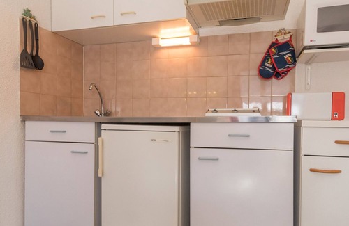 Forville Apartment | Studio cabin with balcony, parking - 4 pers - Briançon