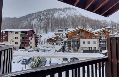 Val-d'Isere Apartment | Studio cabin with mezzanine 300m from center and 450m from slopes in Val d'Isère