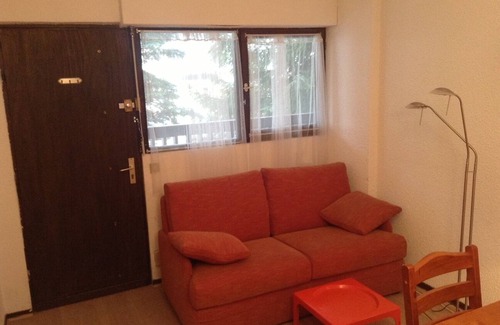 Saint-Etienne-de-Tinee Apartment | STUDIO cabin with underground parking Auron 50 meters from the first ski lift