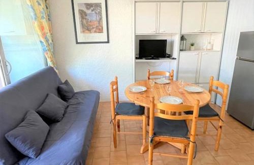 Argeles-sur-Mer Apartment | Studio cabine à 200m de la plage, animaux admis, proche commerces - FR-1-225-687