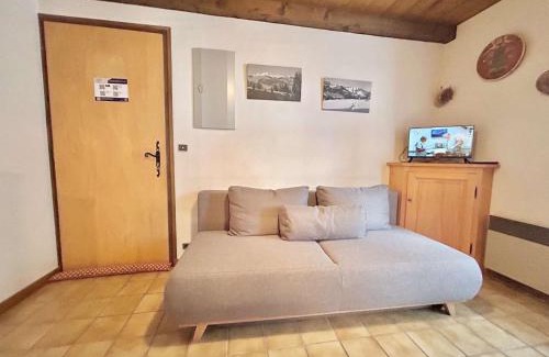 Crest-Voland Apartment | Studio Cabine, 4 Pers. - Balcon, Parking Privé, à 100m des Pistes et Commerces - FR-1-595-77