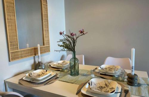 La Croix des Gardes Apartment | Studio cabine 5 couchages Cannes la Bocca avec piscine et parking - FR-1-609-102