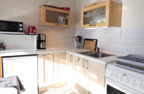 Piau Engaly Apartment | Studio cabine 6 pers. avec balcon exposition Sud, salon avec LCD et DVD, cuisine équipée, casier à ski - FR-1-457-196