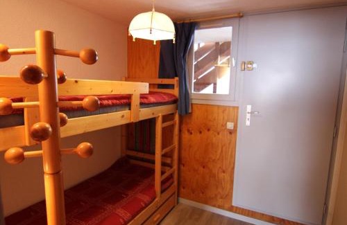 Les Saisies Apartment | Studio cabine aux Saisies, 4 pers, proche centre, balcon - FR-1-594-123