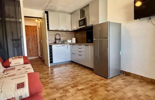 Argeles Plage Apartment | Studio cabine avec piscine, parking privé et loggia – 4 couchages, proche mer et commerces - FR-1-225-818