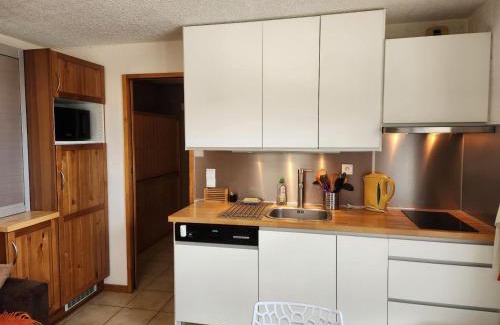 Morillon Apartment | Studio cabine avec balcon et parking, à 2 pas des télécabines de Morillon - FR-1-629-74