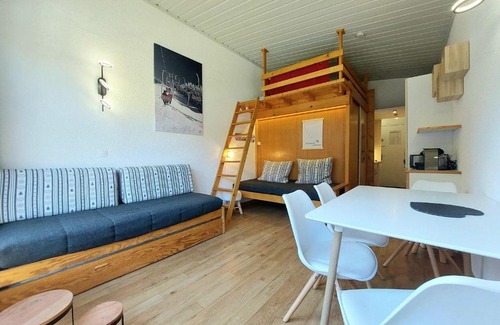 Arc-1800 Apartment | Studio Cabine au Pied des Pistes - Balcon, Wifi Gratuit, Parking Proche - FR-1-346-434