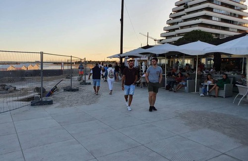La Grande-Motte Apartment | studio cabines 6 couchages 150 m de la plage et à quelques secondes des commerces wifi gratuit