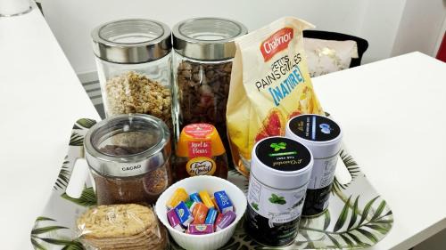 Chazelles-sur-Lyon Bed & Breakfast | Studio Chambre double RDC