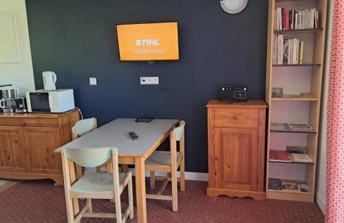 Treignac Apartment | Studio charmant à Treignac avec terrasse de 22 m²