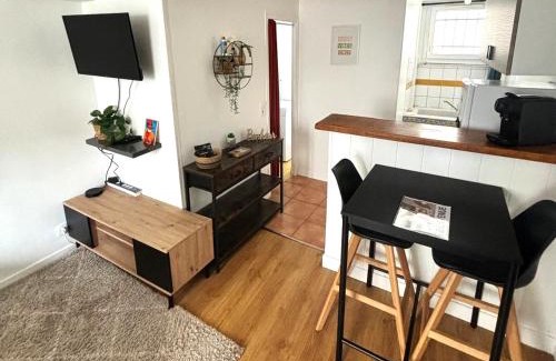 Vemars Apartment | Studio Charme Cosy - Proxi CDG & Parc Astérix