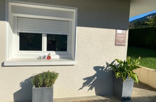 Saint-Cassin Apartment | Studio Chartreuse