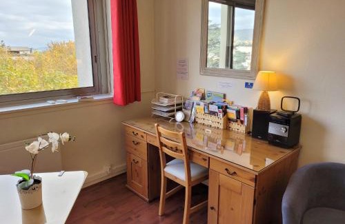 Chamalieres Apartment | Studio "Chez Alain" avec garage sécurisé et clim