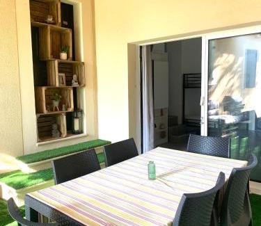 Saint-Didier Apartment | Studio climatisé et tout équipé