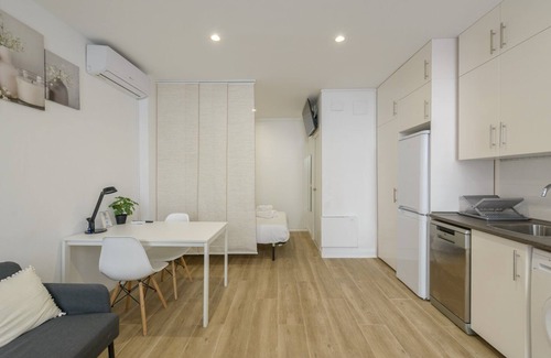 San Blas-Canillejas Apartment | Studio close to Metropolitano, airport and IFEMA