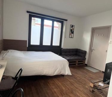 Colombey-les-Belles Apartment | Studio Cocoon