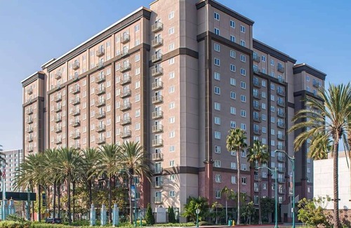 Anaheim Resort Condo | Studio Condo Thrill Seekers Dream w/ Theme Parks!