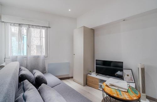 Chatellerault Apartment | Studio Confort - Proche Gare&Centre - Futuroscope 2