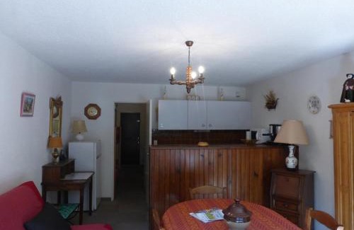 Le Super-Sauze Apartment | Studio confortable 5 couchages avec balcon et parking au Super Sauze - FR-1-804-1