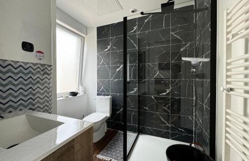 Lannilis Apartment | Studio confortable