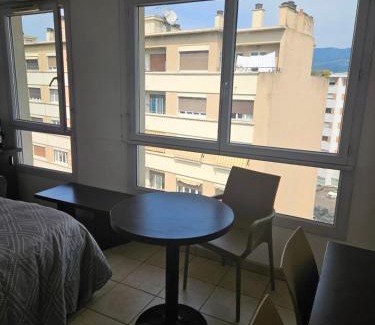 Annemasse House | Studio confortable Genevois