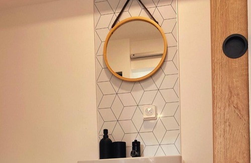 Eybens Apartment | Studio Container au Look Bohème