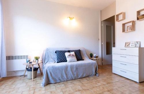 Pla d'Adet Apartment | Studio convivial au pied des pistes avec local skis et parking, animaux non acceptés - FR-1-296-450