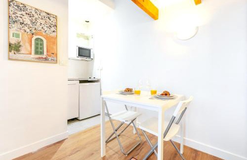 Epinettes Apartment | Studio cool avec mezzanine 17ème arrondissement