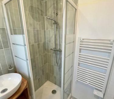 Drancy Apartment | Studio cosy 10min de Paris & CDG