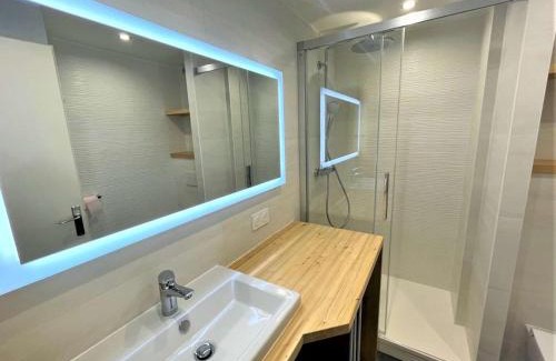 La Salle-les-Alpes Apartment | Studio cosy 4 couchages, Serre Chevalier, proche pistes et commerces - FR-1-330F-113