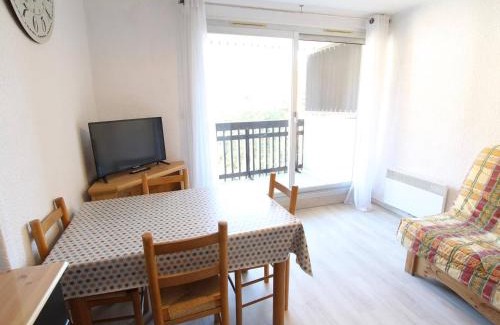 La Salle-les-Alpes Apartment | Studio cosy 4 couchages, Serre Chevalier, proche pistes et commerces - FR-1-330F-113