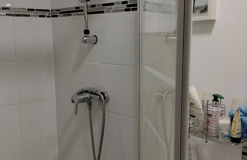 Bourges Apartment | Studio Cosy 5mn à Pied Centre Ville, Arrêt bus , web