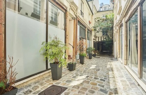 Porte-Saint-Martin Apartment | Studio Cosy a Deux Pas du Marais - Paris 3